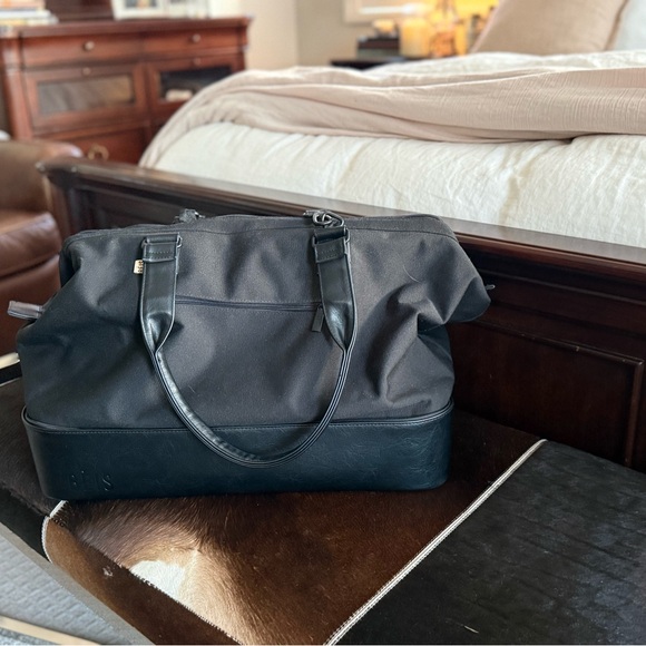 BEIS The Weekender in Black - Picture 6 of 7